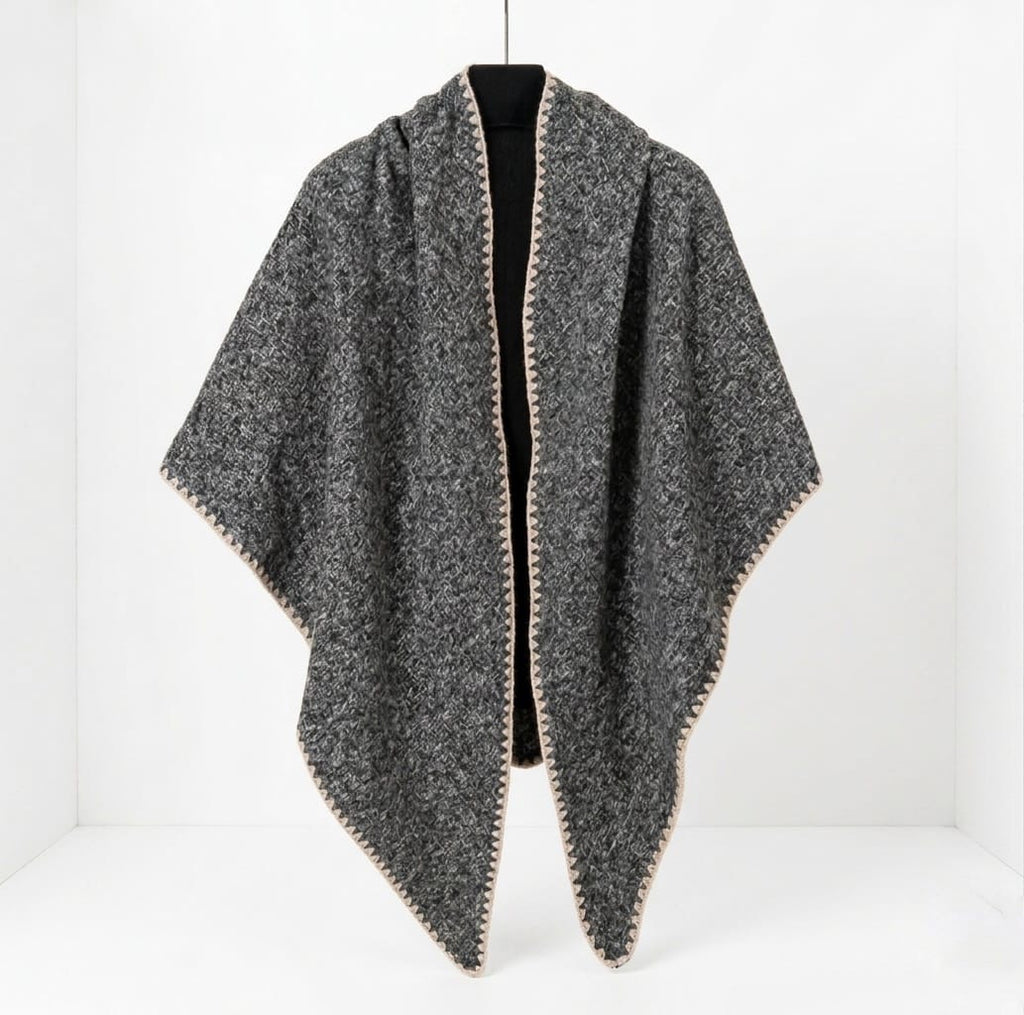 Cape Poncho Violent × Atelier Élégance – Collection Signature