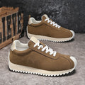 Sneakers daim rétro caramel et blanc – vue côté et dessus